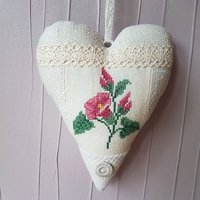 Herz - Trichterblume/Malve Kreuzstich Leinen Herz - Trichterblume/Malve Kreuzstich Leinen von oldlinen4you