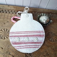 Weihnachtskugel Rot/Weiß - Handstickerei Bauernleinen Zwirnknöpfe 12 cm Breit von oldlinen4you
