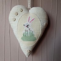 xl-Herz 20x17cm - Osterhase Weiß Lind-Grün Bauernleinen von oldlinen4you