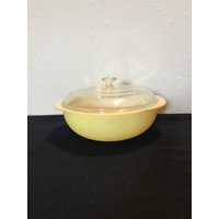 Pyrex 2-Quart Kasserolle Mit Deckel von oldoddthings