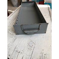 Rostgraue Metallschublade von othersideofyesterday