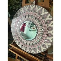 Handgemalter Mandala Wandspiegel | Boho Wanddeko Grau Und Rosé Kunstvoller Runder Spiegel |Schlafzimmerspiegel Schmetterling Facettenschliff von paintedlovemandala