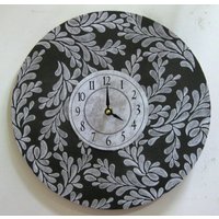 Wanduhr. Uhr Im Blattdesign. Kunst Uhr. Moderne Einzigartige Recycling-Schallplatte. Große von paperannie