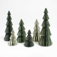 Zweifarbiger Weihnachtsbaum Aus Papier, Nachhaltiger Tannenbaum, Papier Weihnachtsbaum, Tischdeko, Nordic Skandi Mehrfarbig Grün Weiß Zweifarbiger Weihnachtsbaum Aus Papier, Nachhaltiger Tannenbaum, Papier Weihnachtsbaum, Tischdeko, Nordic Skandi Mehrfarbig Grün Weiß von papurism