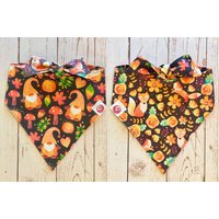 Herbst Hunde Bandana, Thanksgiving Wendbares Krawatte Auf Bandana von pawsitivelybella