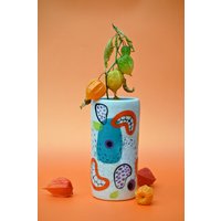 Konfetti Monster Vase. Schlichte Form Konfetti Monster Vase. Schlichte Form von phOceramics