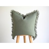 Sage Grün Leinen Kissenbezug Lange Fransenkante, Boho Decor Für Bettwäsche Kissenbezüge Kollektion von pillowlink