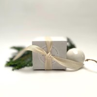 Emaille Kugel Ornament - in Einer Box von pilosale