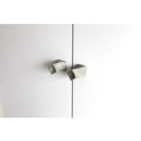 Handgefertigtes 3Er Set Möbelknäufe Aus Beton Moderner Möbelknopf | 2Er Set von plasterstudiolt