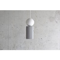 Handgemachte Beton Pendelleuchte Moderne Gips Kugel Hängelampe von plasterstudiolt