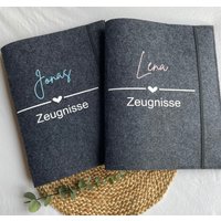 Zeugnismappe I Mappe Aus Filz Mit Klarsichtsfolien Personalisiert L Hellgrau Dunkelgrau von plotterherzle