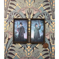 Duellierende Geister Wechseln Porträts Haunted Mansion Miniature Leinwanddruck Duellierende Geister Wechseln Porträts Haunted Mansion Miniature Leinwanddruck von pocketbobble