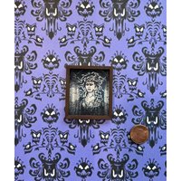 Medusa Miniature Leinwanddruck Haunted Mansion Replica Puppenhaus Dekor von pocketbobble