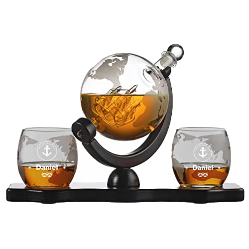 4-TLG Whisky Geschenkset personalisiert - 1x Globus Karaffe 850 ml, 2X Whiskyglas 320 ml, 1x Holztablett - Weltkarte - mit Wunschname graviert - für Spirituosen Motiv Anker von polar-effekt