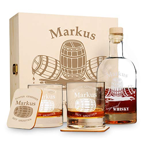 polar-effekt 6 TLG Geschenk-Set in Holzkiste mit Gravur - 2 Whiskygläser, 2 Untersetzer und Whisky-Karaffe in Geschenk-Box - Individuelles Geburtstagsgeschenk für Männer - Motiv Whiskyfass von polar-effekt