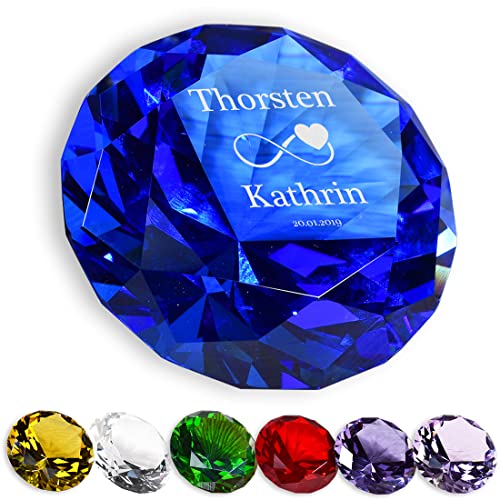 polar-effekt Deko Glas Diamant in Blau mit personalisierter Gravur zur Hochzeit - Dekostein mit Name - als Briefbeschwerer geeignet - Hochzeitsgeschenk für Ehepaare - Motiv Unendlichkeitszeichen von polar-effekt