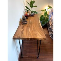 Personalisiere Deinen Schreibtisch Ein Schreibtisch Den Man Liebt. Custom Schreibtisch. Individueller Arbeitsplatz Live Edge, Platte, Schreibtisch von polishWOOD