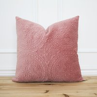 Rosen Samt Medaillon Kissenbezug Blush Kissen Strukturkissen Samtkissen 20x20 Designerkissen Dekokissen | Rosa von porterlanehome