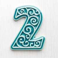 Wohnungsnummer, Zahl 2 Türkis, Aus Keramik von pracowniazona