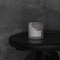 Project Coax Zement Kerze. [Bac]. Birke, Bernstein, Kaffee. 250 Ml. Handarbeit, Sojawachs. Einzigartige, Rohe Mid-Century Ästhetik von projectcoax