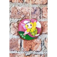 Handgefertigte Handbemalte Holzscheibe Wandbehang. Fimo Elfe von punkyardpixies