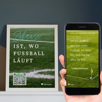 Verschenke Fussball Sprüche | Qrcode Bild Personalisiertes Geschenk Fussbalfan Fussballphrasen Motiv Fussballfeld von qrcodegalerie