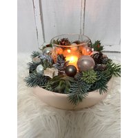 Haltbarer Tischkranz Advent - Dekoset Metallschale Gesteck Weihnachtsdeko Nr. 1102 Haltbarer Tischkranz Advent - Dekoset Metallschale Gesteck Weihnachtsdeko Nr. 1102 von quedeko