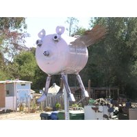 Handgemachtes Fliegendes Schwein Aus Recycelter Wasserfilterflasche Ca. 18x14x8 von ralphpossa1