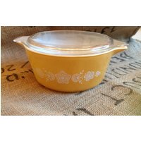 Vintage Pyrex Schmetterlings-Goldmuster in Wie Neuer Zustand Passt Corelle-Tellermuster von rediscoverd