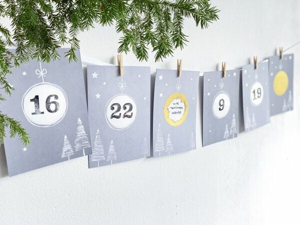 renna deluxe RUBBEL Adventskalender, zum Rubbeln, GOLD Grau Weiß, Bastelset 97 Teile | Gutschein-Kalender im Boho Nordic Stil renna deluxe RUBBEL Adventskalender, zum Rubbeln, GOLD Grau Weiß, Bastelset 97 Teile | Gutschein-Kalender im Boho Nordic Stil von renna deluxe