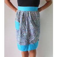1960Er Jahre Patchwork Schürze..retro. 50Er Jahre. Bunt. Blau. Türkis. Kitschig. Küche. Kochen. Fressen. Servieren. 60Er Druck. Atomar von retroandme