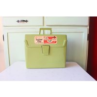 1970Er Jahre Retro Brief-Sammler-Box Mit Henkel. Basteln. Toll. Siebziger Jahre. Retro Nähkästchen. Werkzeugkasten. Modell Büro. Zum Selbermachen von retroandme