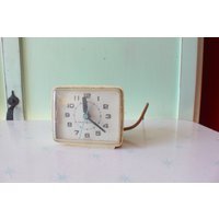1970Er Jahre Mod Atomic Retro Uhrretro. Rad. Sammelwürdig. Selten. Mitte Des Jahrhunderts. Hause. Kitschig. Vintage Uhr. Adrett. Kleine Uhren von retroandme