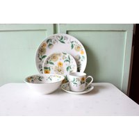 80Er 90Er Vintage Blumen Country Teller Becher Set Von 5.retro Haushaltswaren. Abendessen. Dienen. Kitschig. Hauseinweihung. Salat. Kochen. Kaffee von retroandme