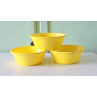 Vintage Gelbe Kunststoff Schalen Set 1960Er Jahre Kitsch Kitchen, Made in Usa von retroandme