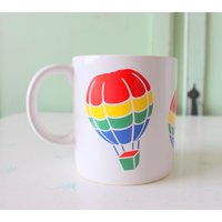 Vintage Regenbogen Ballon Becher..kaffee. Tee. Bunt. Regenbogen. Retro Haushaltswaren. Kitschig. 80Er Jahre Geschenk. Küche. Trinken. Heißluftballon Vintage Regenbogen Ballon Becher..kaffee. Tee. Bunt. Regenbogen. Retro Haushaltswaren. Kitschig. 80Er Jahre Geschenk. Küche. Trinken. Heißluftballon von retroandme