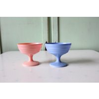 Vintage Rosa Und Blau Eis Dessert Milchglas Set Von 2.bunt. Pastell-. Retro-Hauswaren. Kitsch. 80Er Jahre Hausgeschirr. Geschenk. Küche. Trinken von retroandme