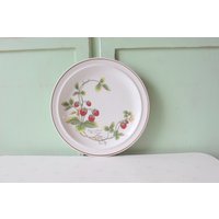 Vintage Wilde Erdbeere Obst Floral Platte Retro Haushaltswaren. Erdbeere. Abendessen. Dienen. Kitschig. Hauseinweihung. Beeren. Kuchen. Kochen. Japan von retroandme