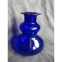 Blaue Harzkristall Vase, Blaue Glasvase, Ca 1960Er, 1970Er Jahre, Ostdeutsch, Harz Kristall von retroflowerpower