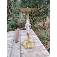 Großer Fernsehturm Kerzenhalter, 60Er Jahre Messing Und Acryl, Modernist von retroflowerpower