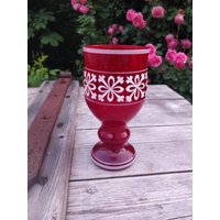 Rote Glasvase Mit Weißer Emaillefarbe, Goblet Style, 60Er, 70Er Jahre von retroflowerpower