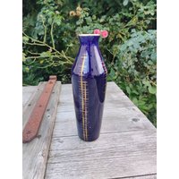 Schmale Kobaltblaue Und Goldene Mid Century Vase, Elegante 50Er Jahre Porzellan Vase von retroflowerpower