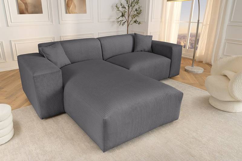 riess-ambiente 2-Sitzer SIGNATUR 260cm anthrazit · L-Form 2-Sitzer aus Cord mit Zierkissen, Einzelartikel 1 Teile, Ottomane beidseitig aufbaubar · Nosagfederung · Eckcouch · Wohnzimmer riess-ambiente 2-Sitzer SIGNATUR 260cm anthrazit · L-Form 2-Sitzer aus Cord mit Zierkissen, Einzelartikel 1 Teile, Ottomane beidseitig aufbaubar · Nosagfederung · Eckcouch · Wohnzimmer von riess-ambiente
