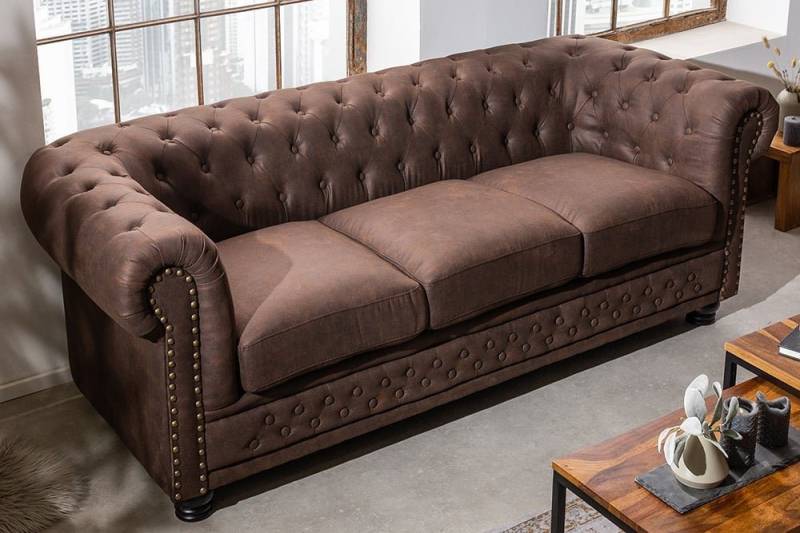 riess-ambiente 3-Sitzer CHESTERFIELD 200cm vintage braun, Einzelartikel 1 Teile, Wohnzimmer · Couch · Microfaser · Federkern · Rundum-Bezug · Design riess-ambiente 3-Sitzer CHESTERFIELD 200cm vintage braun, Einzelartikel 1 Teile, Wohnzimmer · Couch · Microfaser · Federkern · Rundum-Bezug · Design von riess-ambiente