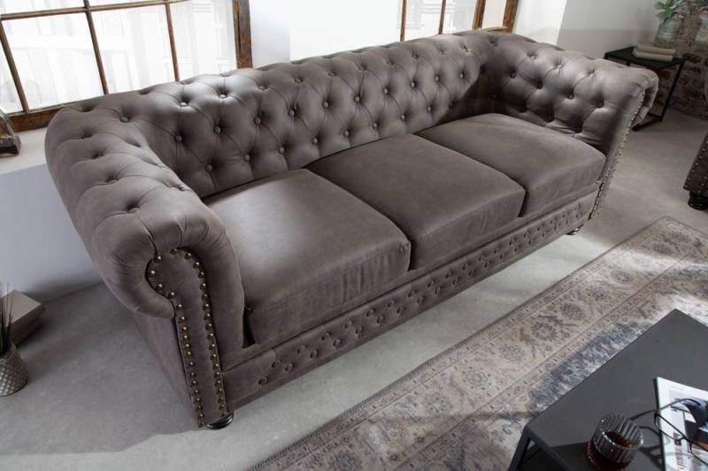 riess-ambiente 3-Sitzer CHESTERFIELD 205cm vintage grau taupe, Einzelartikel 1 Teile, Wohnzimmer · Couch · Microfaser · Federkern · Rundum-Bezug · Design riess-ambiente 3-Sitzer CHESTERFIELD 205cm vintage grau taupe, Einzelartikel 1 Teile, Wohnzimmer · Couch · Microfaser · Federkern · Rundum-Bezug · Design von riess-ambiente