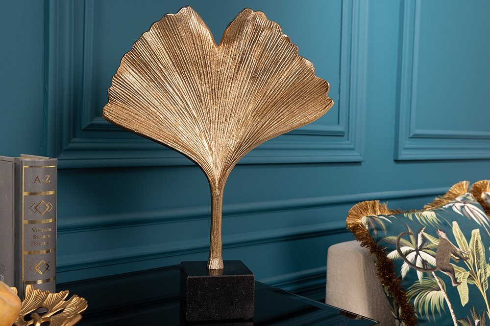 riess-ambiente Dekofigur GINKGO LEAF 44cm gold / schwarz (Einzelartikel, 1 St), Wohnzimmer · Metall · Skulptur · Marmor-Sockel · Schlafzimmer von riess-ambiente