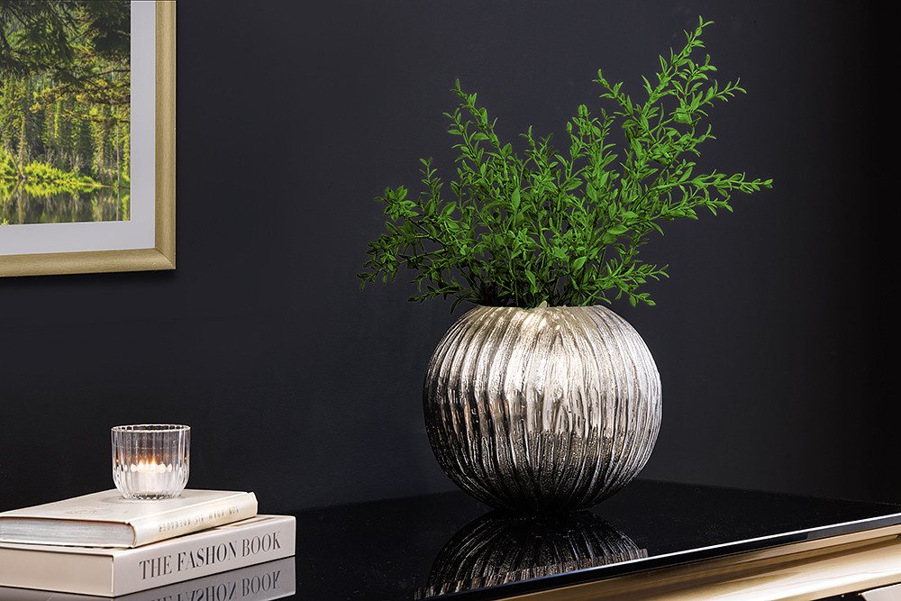 riess-ambiente Dekovase ELEGANCE 25cm silber · Kugelvase aus Metall fürs Wohnzimmer (Einzelartikel, 1 St), Blumenvase · Tischdeko · handmade · Hammerschlag Design · Accessoire von riess-ambiente