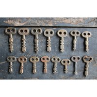 15 Antike Vorhängeschloss-Schlüssel Aus Stahl Des 19 von robinseggbleunest