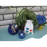 Hübscher Geschenkbeutel. Mit Hübschen Handgestickten Blumen von romaga36