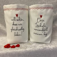 Lichtbeutel, Windlicht, Stoff Bestickt, Geschenk, Deko, Beutel, Spruch " Dein Lächeln" Voll Schön, Dass Wir Gleichzeitig Leben" Lichtbeutel, Windlicht, Stoff Bestickt, Geschenk, Deko, Beutel, Spruch " Dein Lächeln" Voll Schön, Dass Wir Gleichzeitig Leben" von romaga36